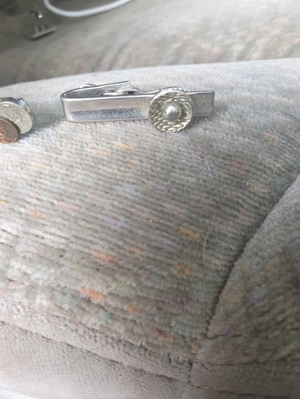 Silver Tie Clip with Rope-Edge Medallion